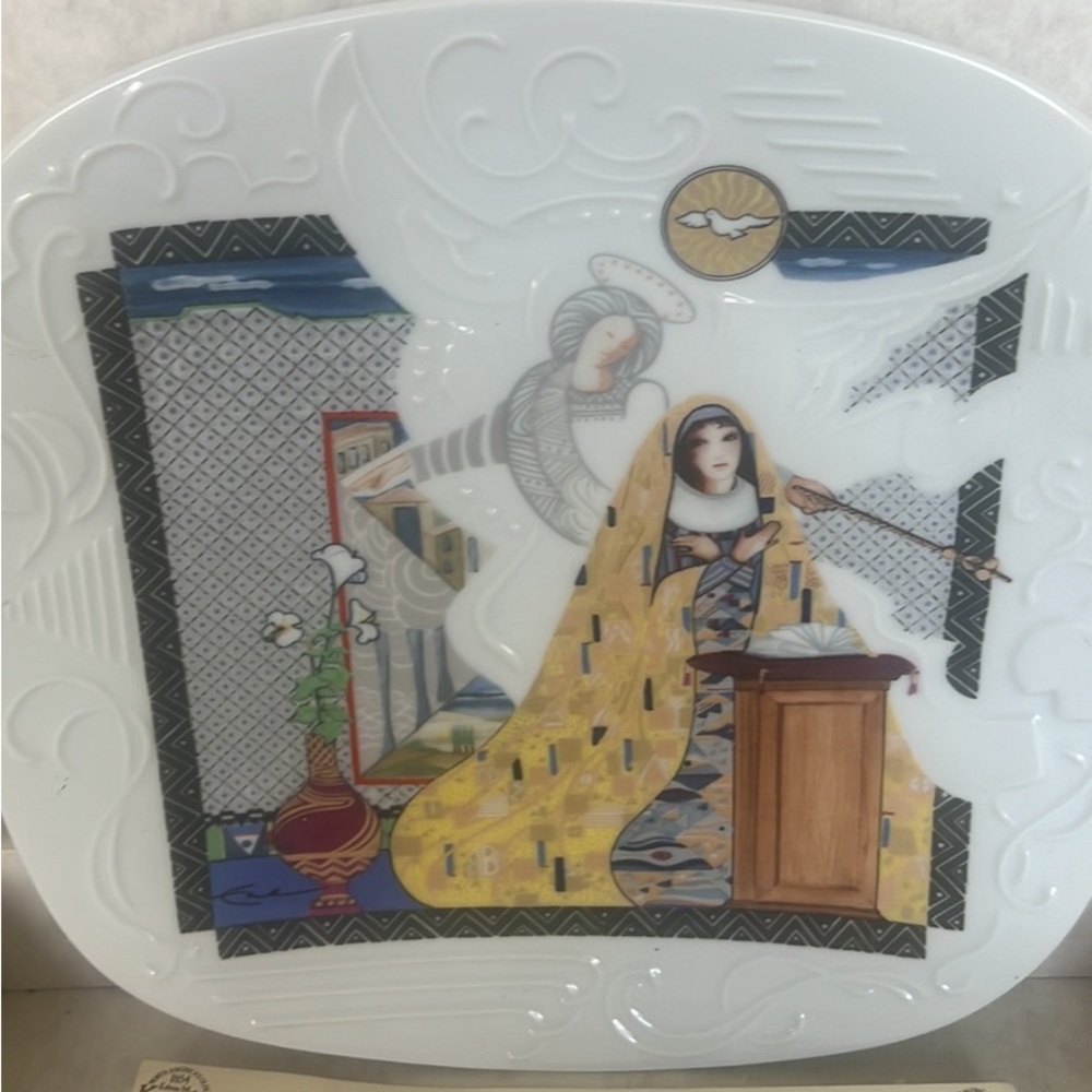 Edwin M Knowles The Annunciation plate. With certificate and box.